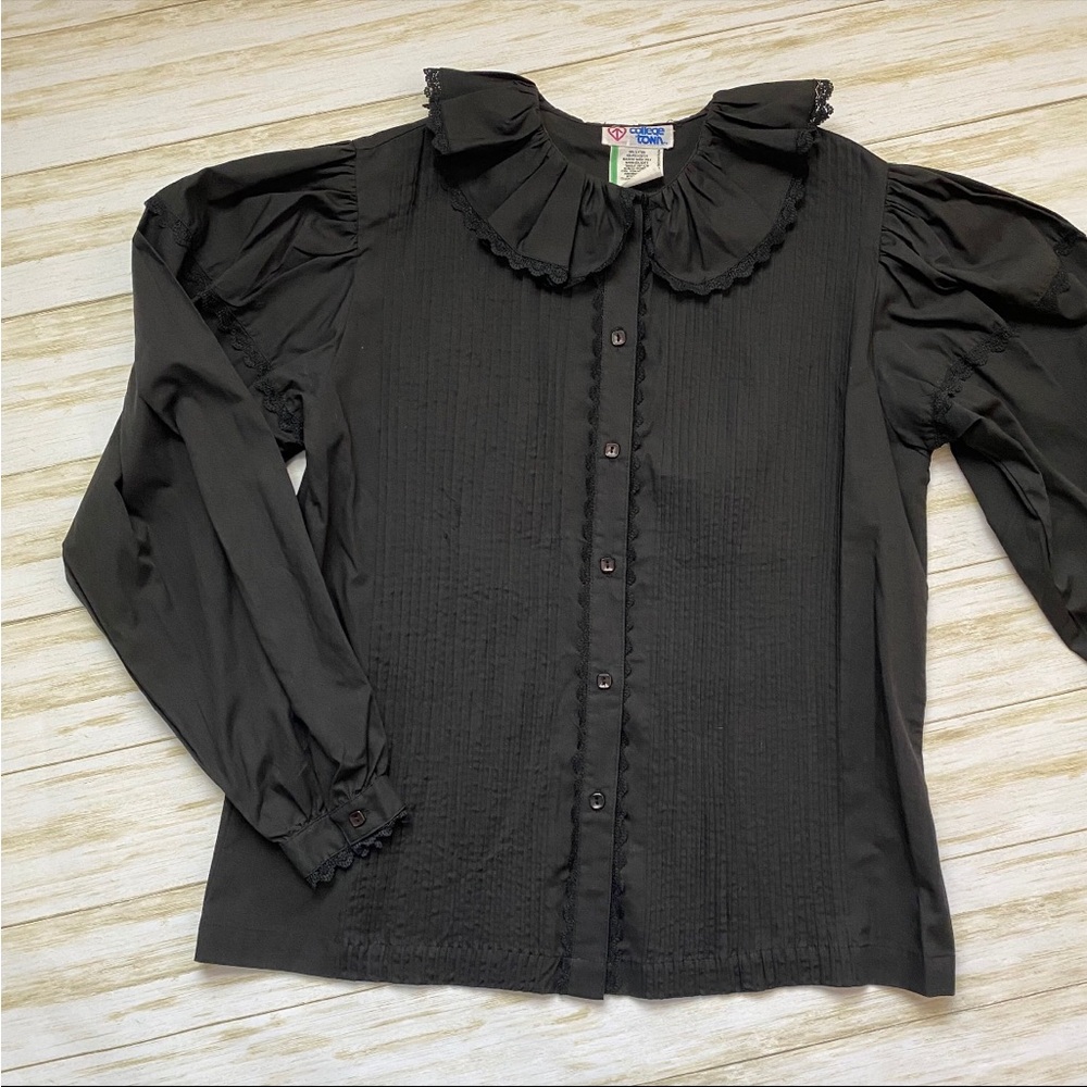 Vintage Black Collared Gothic Style College Town Blouse